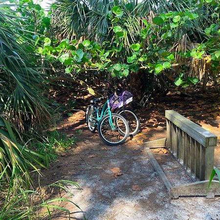 Anna Maria Island Runaway Tropical Dream-One Minute Walk To The Beach-Heated Pool Брадентон-Бич Экстерьер фото