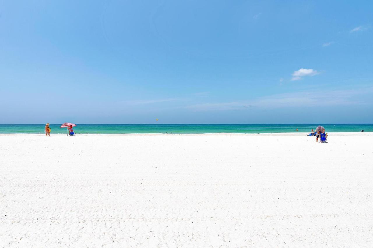Anna Maria Island Runaway Tropical Dream-One Minute Walk To The Beach-Heated Pool Брадентон-Бич Экстерьер фото